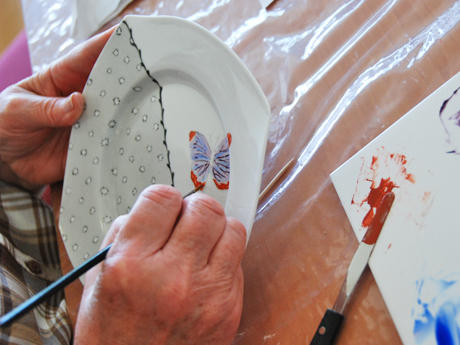 Peinture Sur Porcelaine Motifs Modernes Peinture Sur Porcelaine à